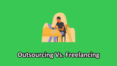 outsourcing vs freelancing illustration